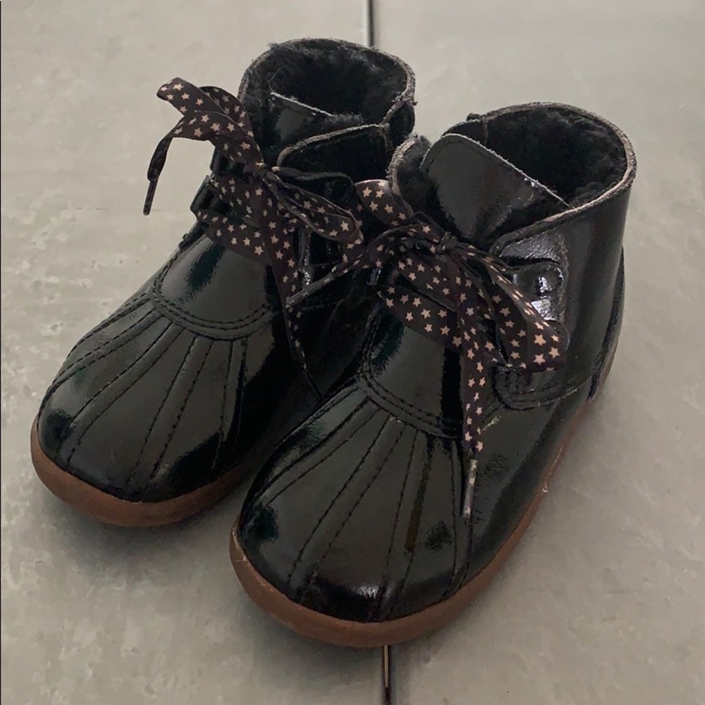 UGG toddler winter shoes